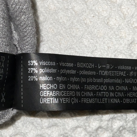 Zara Knit, grey mini skirt. Simple, cute & comfortable. Size S. - Picture 9 of 11